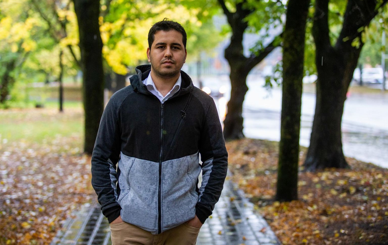 Eesti missioonisõdurite tõlk Afganistanis Omar õpib Tartu Ülikoolis ja saab ülikooli kinnitusel hästi hakkama.