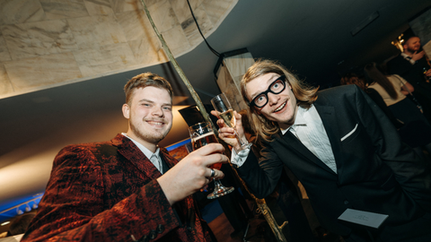 FOTO ⟩ Kino zvaigznes, smiekli un ovācijas. Meklē sevi "Lielā Kristapa" krāšņajā fotogalerijā!