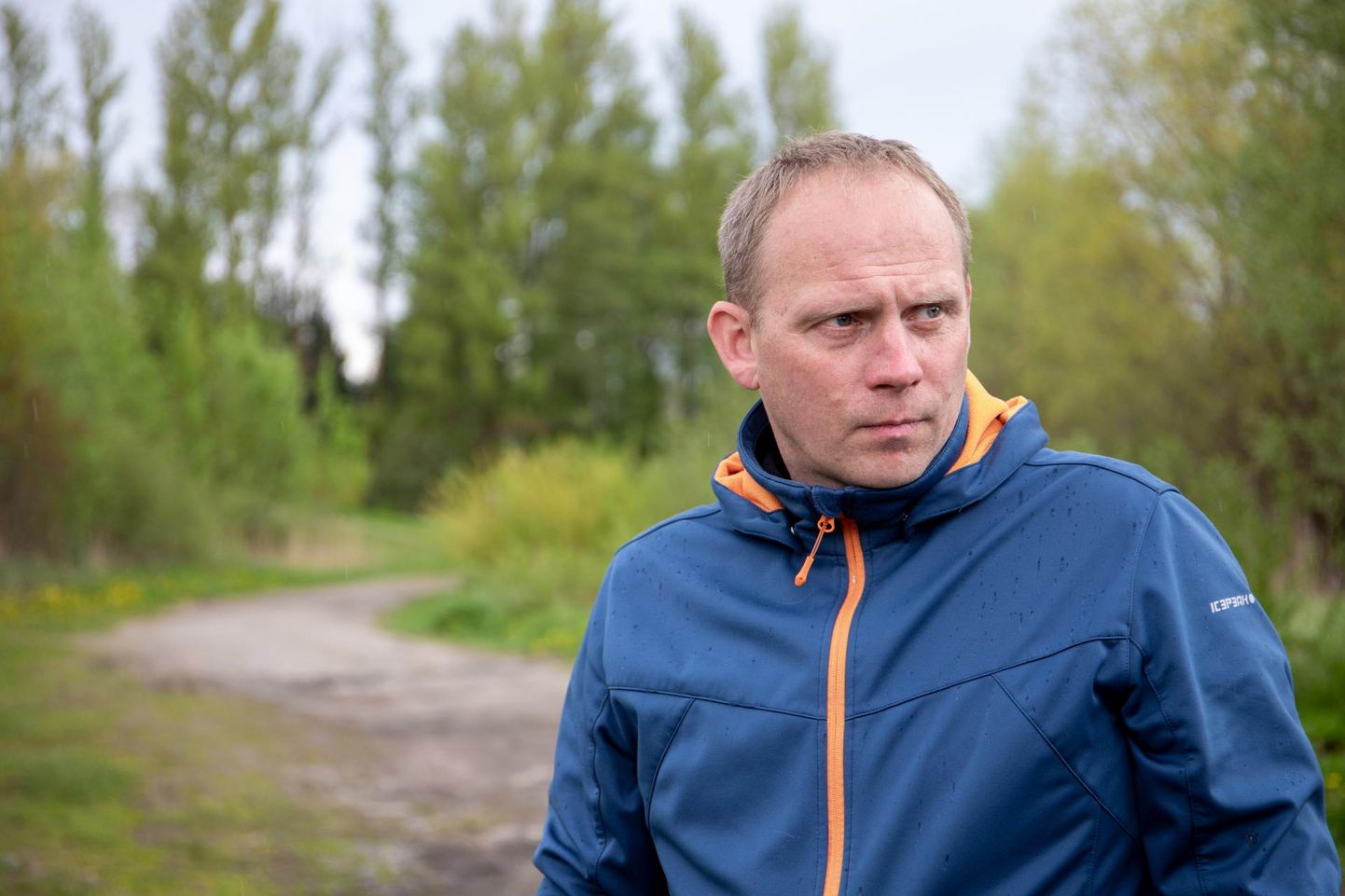 Pärnu linnavolikogu Isamaa fraktsiooniga liitunud Olav Karulini sõnutsi on ta esitanud ka avalduse parteisse astumiseks. 