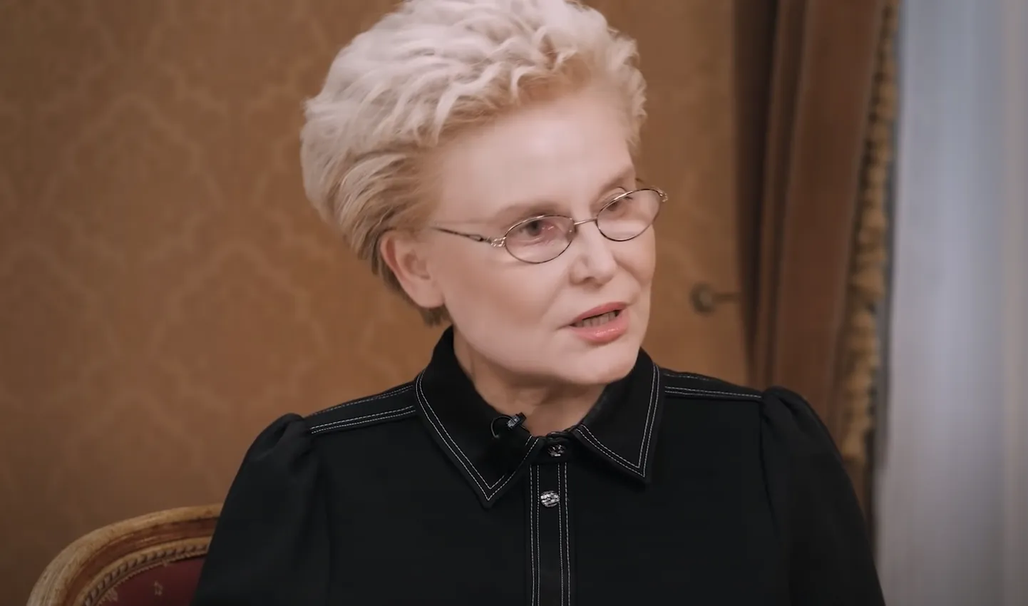 Елена Малышева.