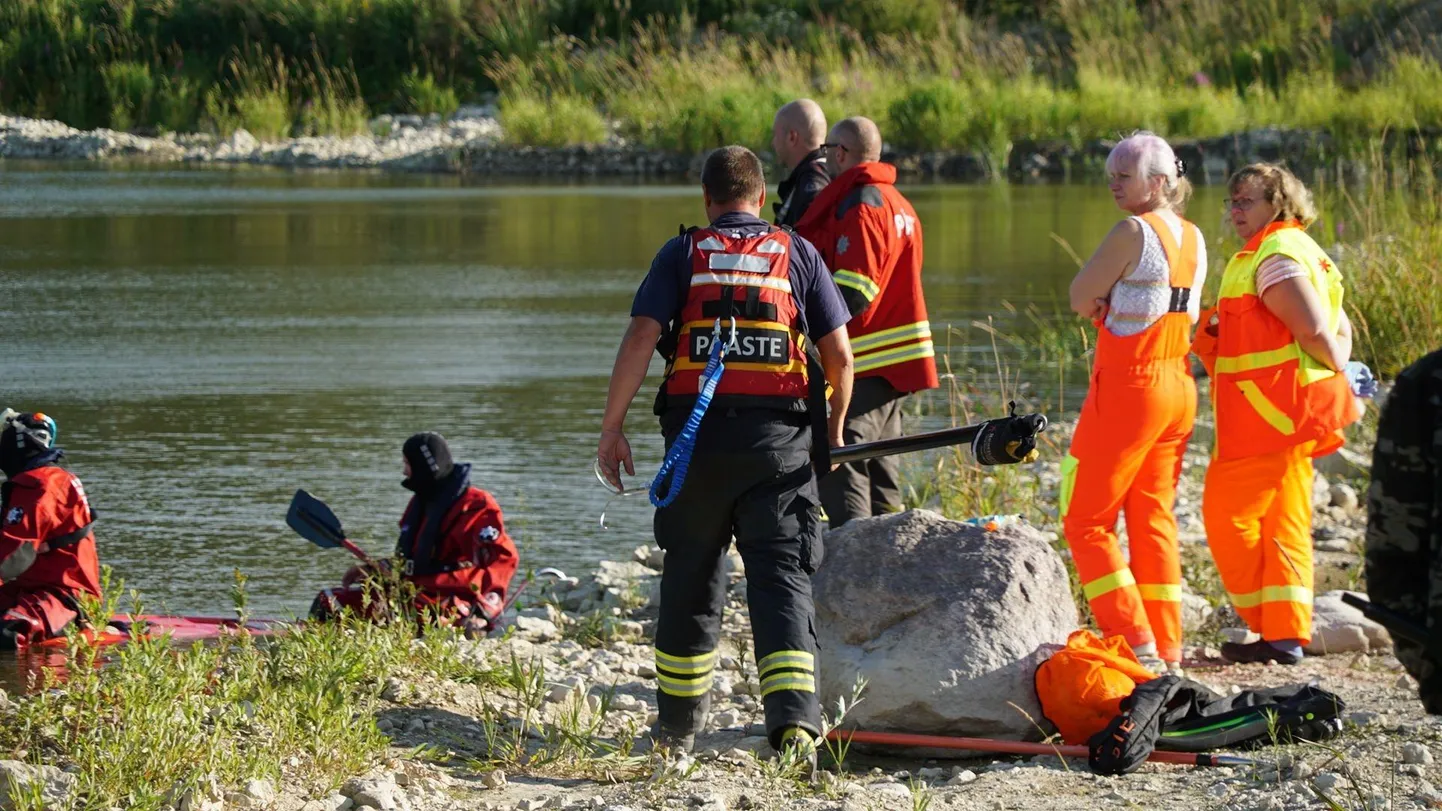 Eelmise aasta 21. juulil kell teatati päästeametile, et Järva maakonnas Järva vallas Albu külas läks mees tehisjärve ujuma.