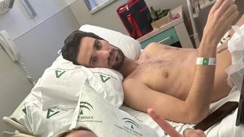 Imekombel ellu jäänud PSG jalgpallur kaotas koomas peaaegu 20 kg