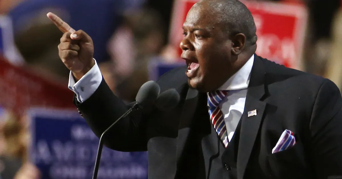 USA presidendi Donald Trumpi lähedane liitlane ja niiöelda hingeline nõunik pastor Mark Burns avaldas kolmapäeval arvamust, et riigipea ultimaatum Venemaale on 