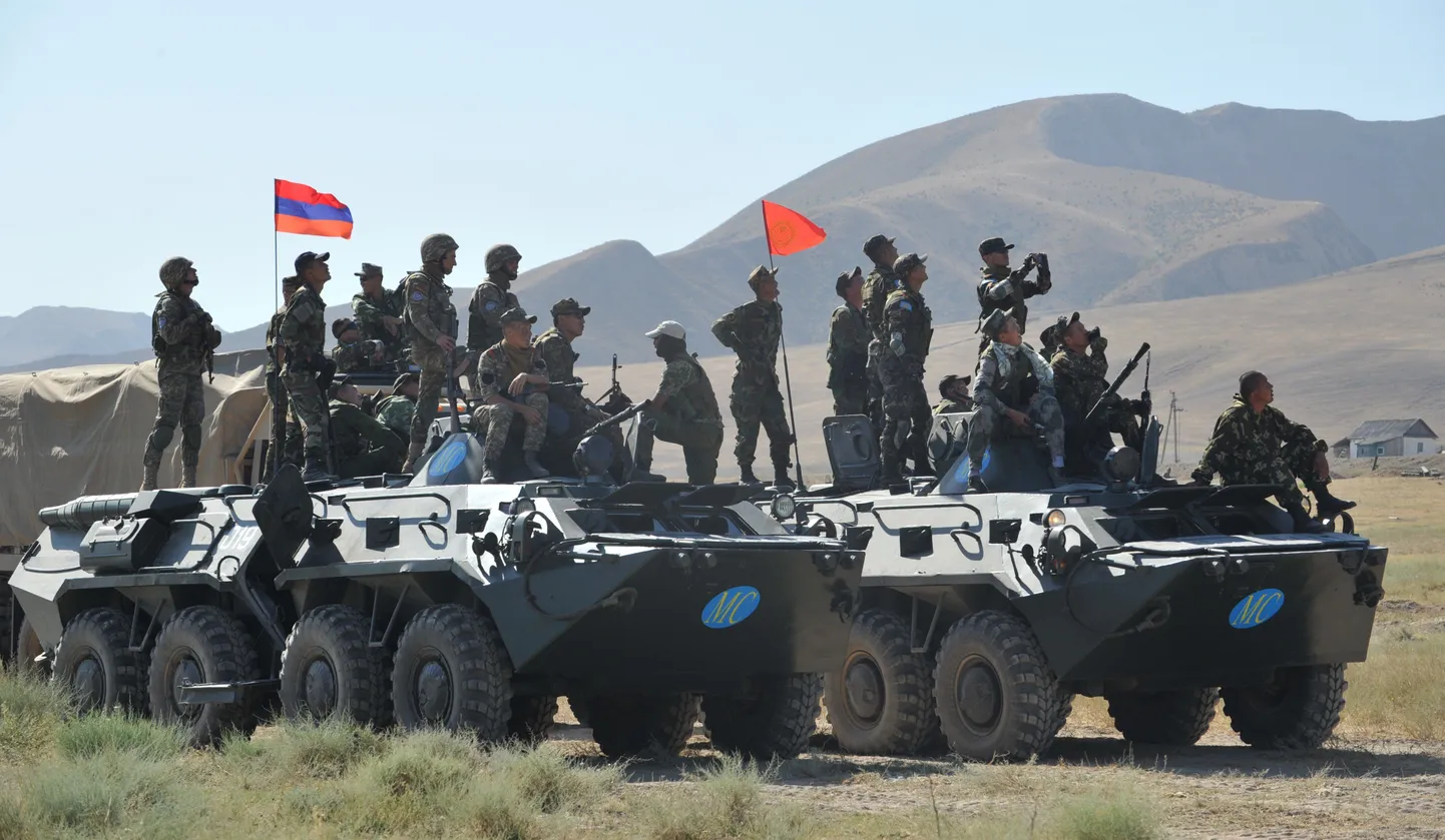 Armeenia ja Kirgiisia sõdurid möödunud nädalal sõjaväeõppustel Kõrgõzstani pealinna lähistel.