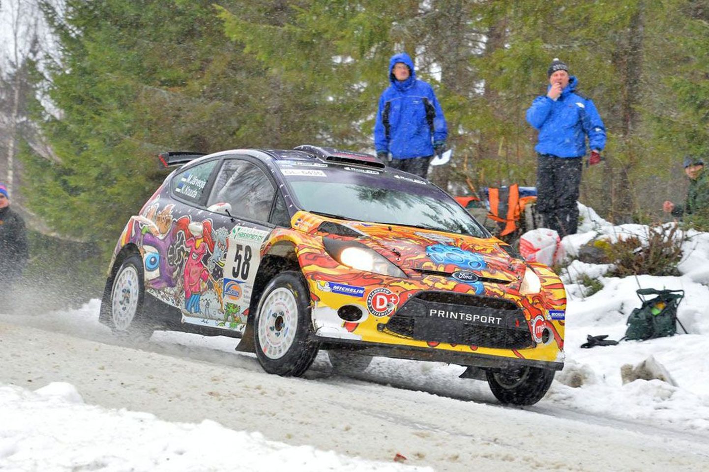 Karl Kruuda ja Martin Järveoja sihivad tänavu WRC2 sarjas kõrget kohta. Pilt on tehtud Rootsi rallil.