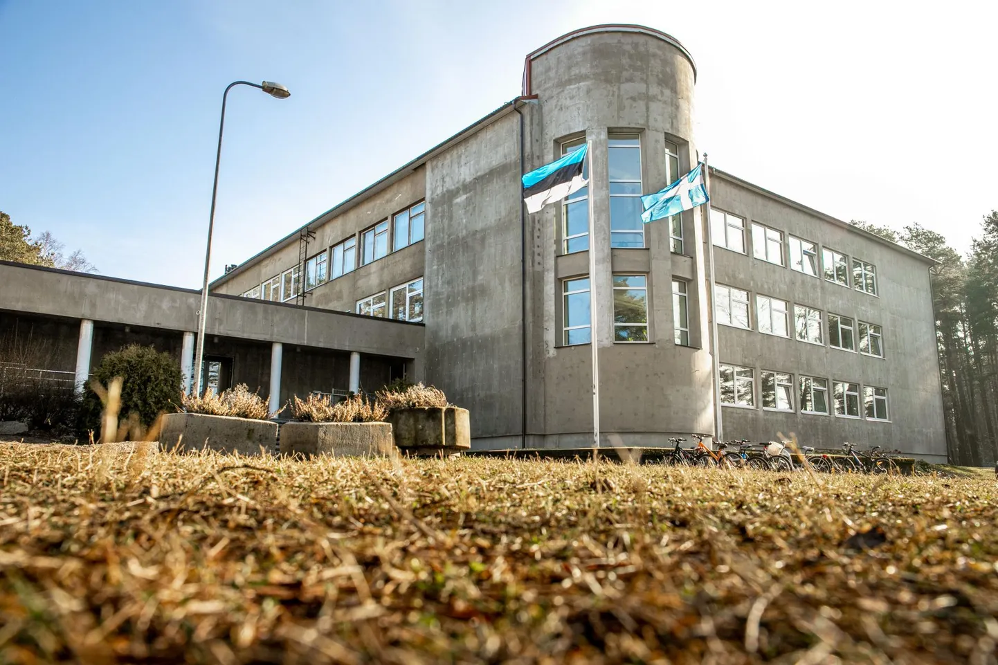 Pärnu Raeküla kool vajab hädasti remonti.