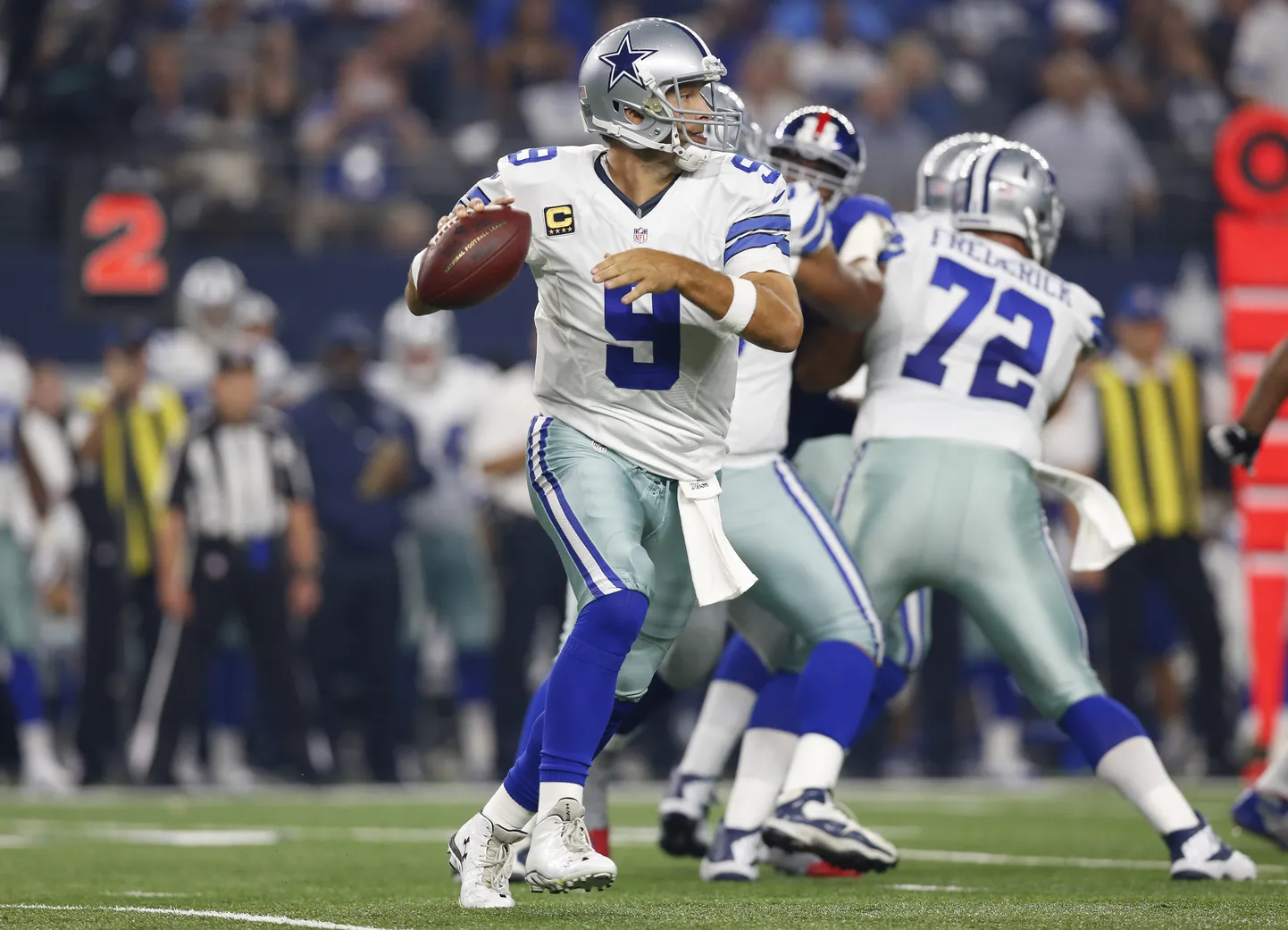 Tony Romo 2015. aastal veel mängijana.