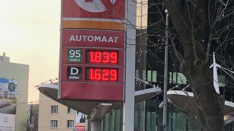 С ценами на топливо в Эстонии происходит что-то странное