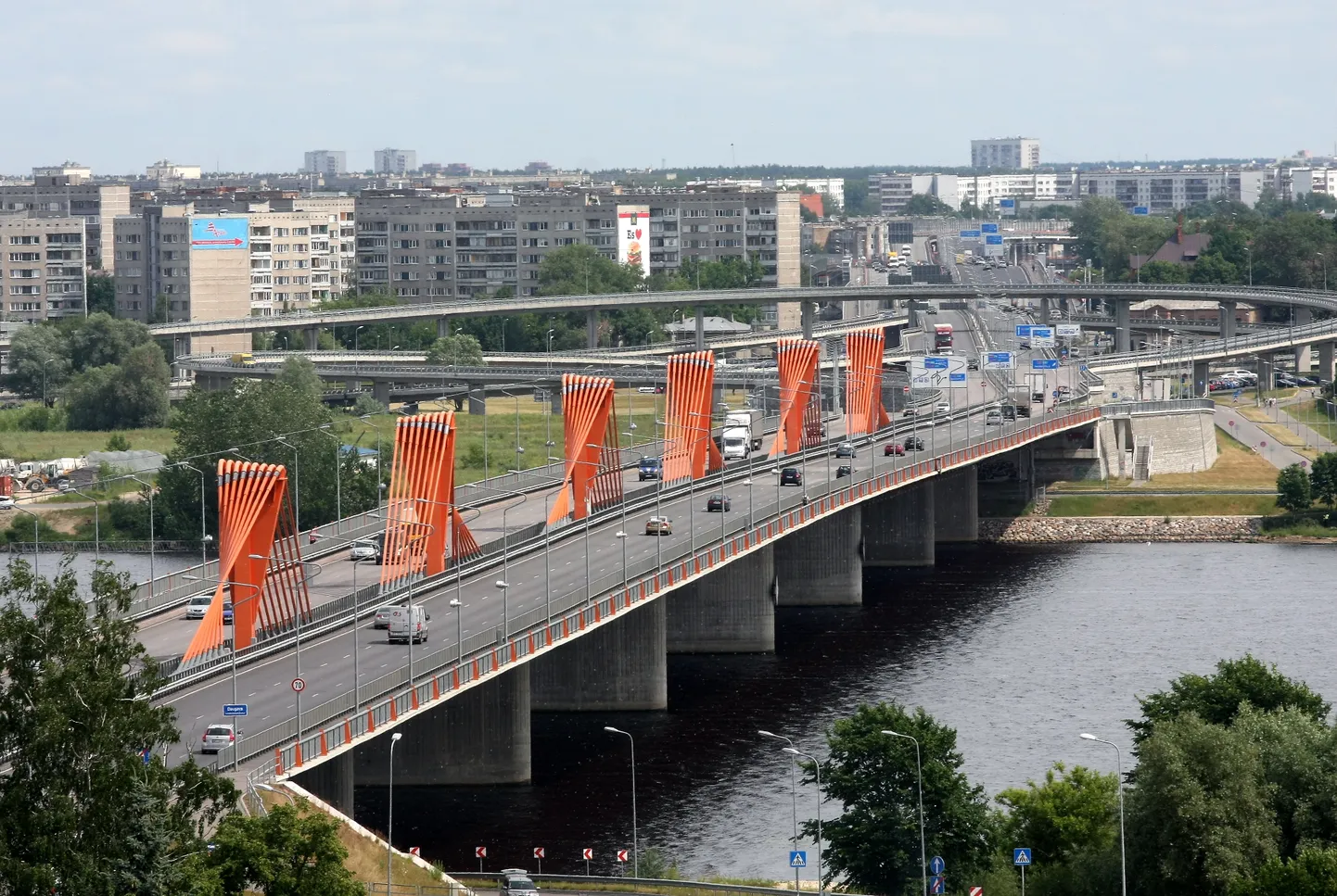 Южный мост в Риге.