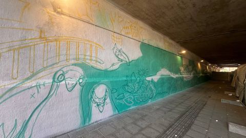 Tunelī pie Rīgas Centrālās stacijas sāk veidot iespaidīgu murāli