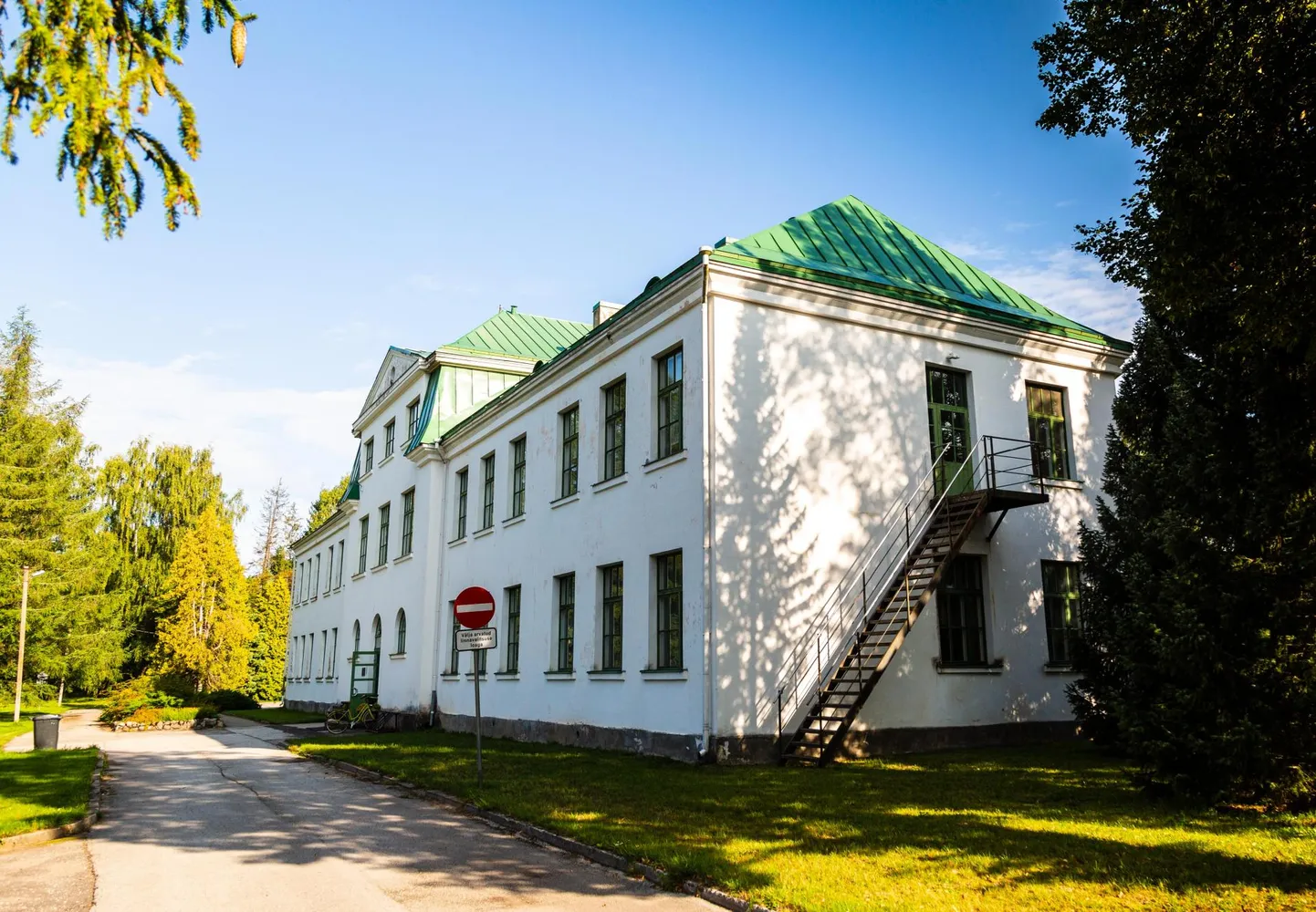 Tõrva kultuurimaja, kuhu muusikakool sügisel kolib.