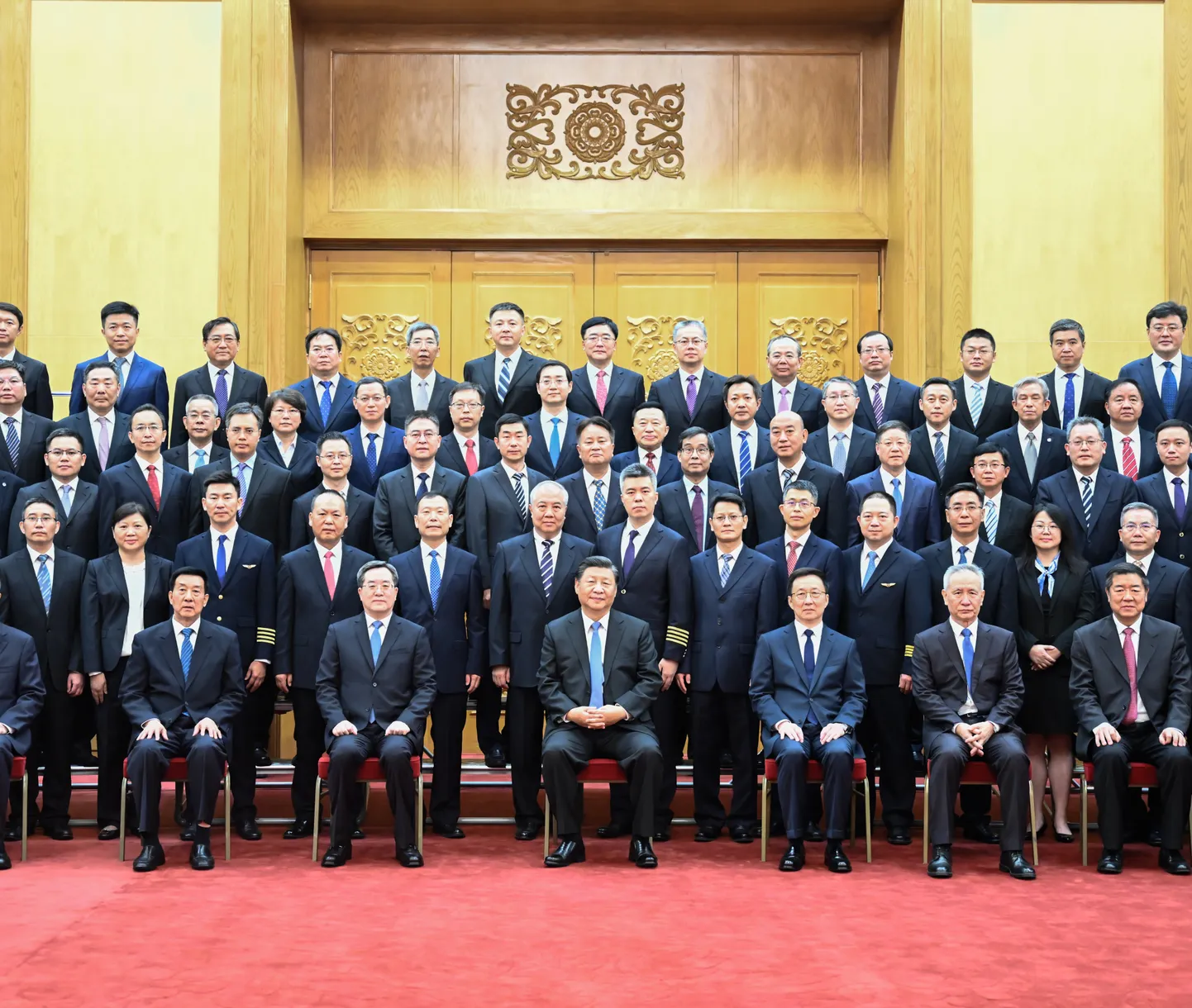 Xi Jinping kohtumisel Pekingis C919 projektimeeskonnaga 30. septembril. Pilt on illustratiivne.