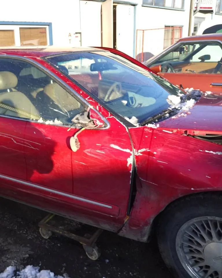 Ärandatud ja lõhutud auto.