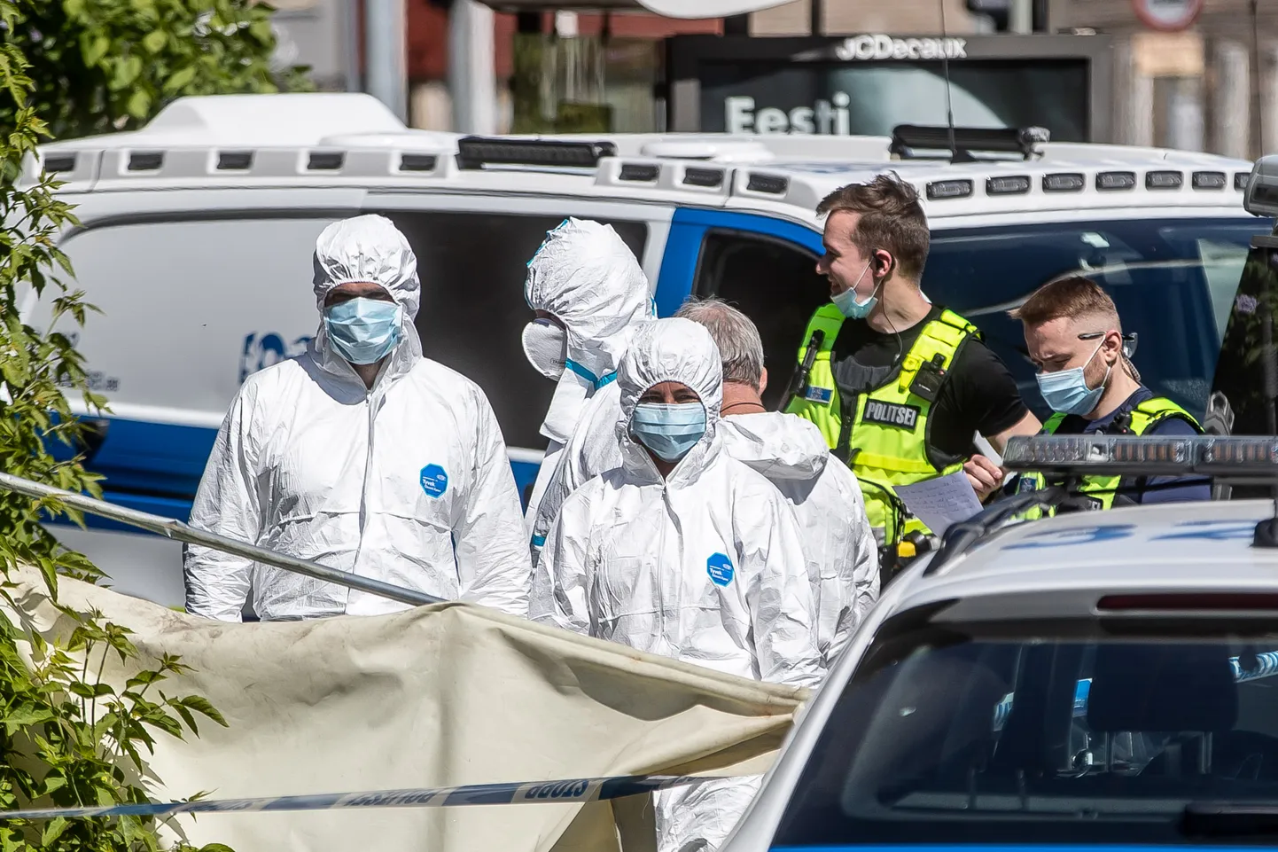 Tallinnas leiti mahajäetud hoonest naise vägivallatunnustega surnukeha.