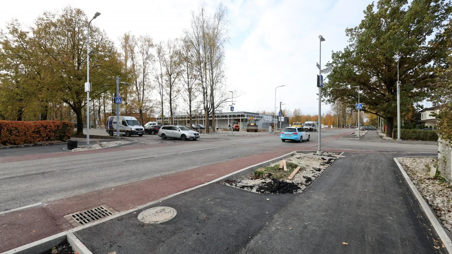 Ravila ja Viljandi maantee ristmik saab päris valmis novembri keskpaigaks.