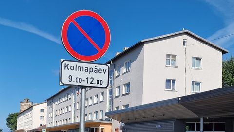 Kohtla-Järve kesklinna paigaldatud liiklusmärgid pahandavad linlasi