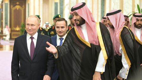 Putini reis Saudi Araabia printsi juurde ei päästnud Vene naftat järsult odavnemast