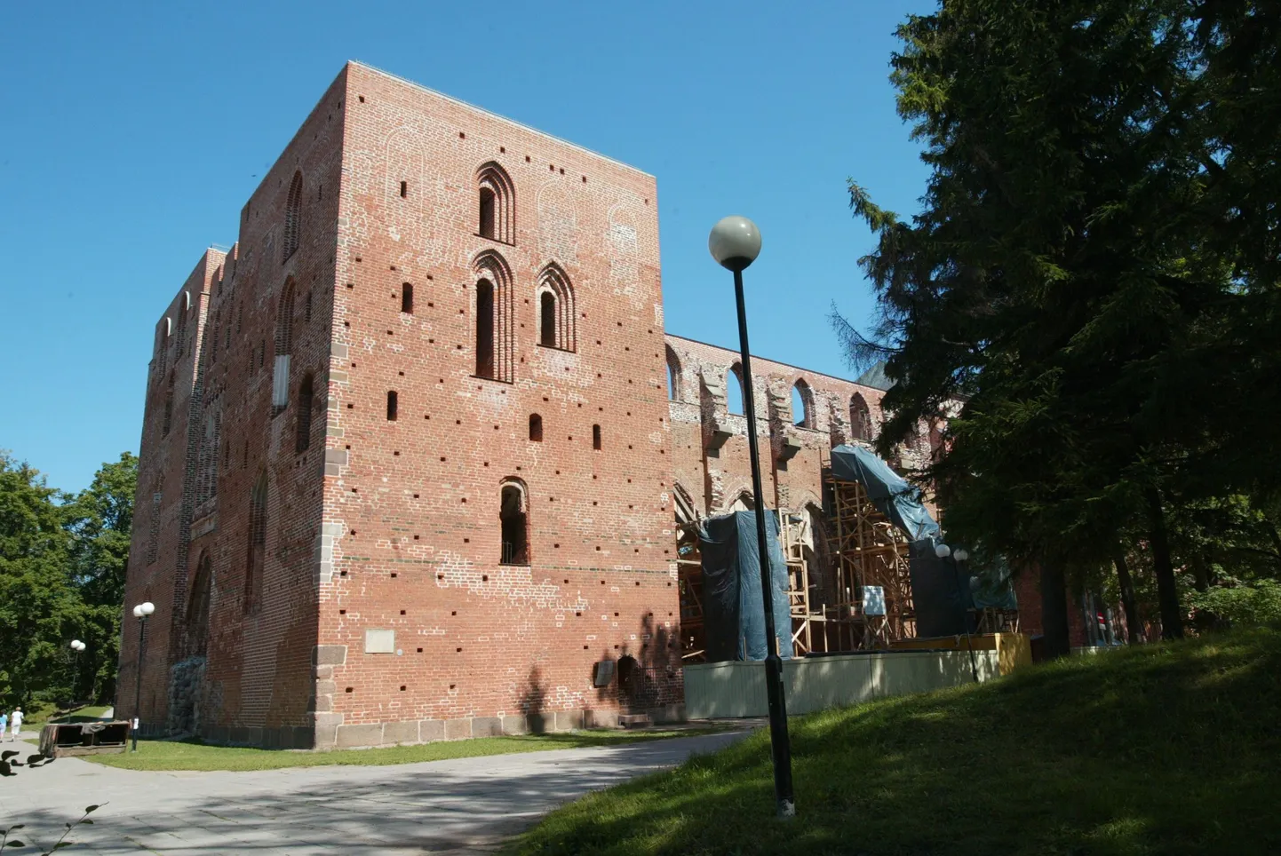 Tartu toomkiriku varemed.