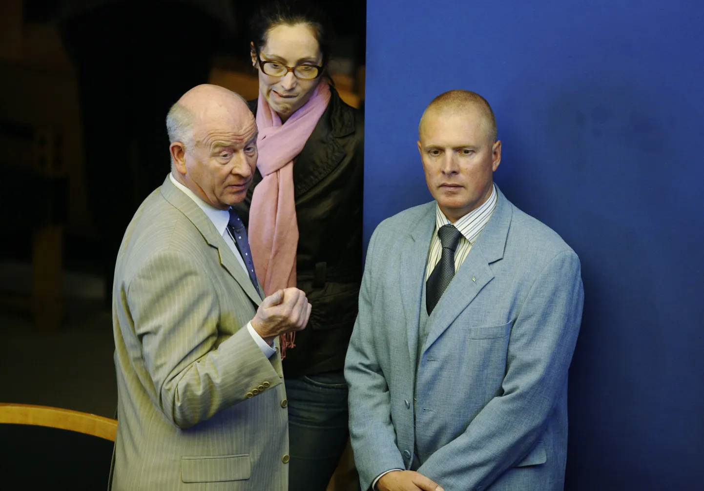 Keskerakondlased Toomas Varek, Evelyn Sepp ja Kalle Laanet aru pidamas. Varek ja Laanet on endised siseministrid.