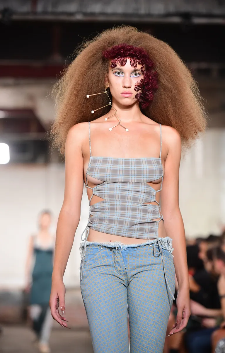 Charlotte Knowles kevad/suvi 2019.