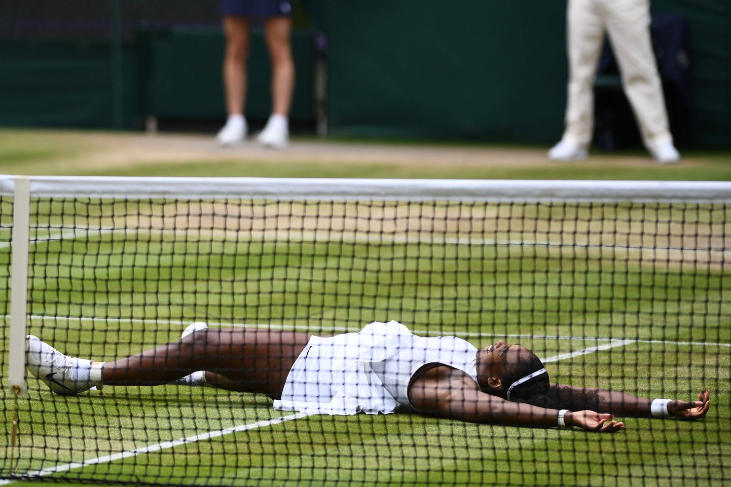 Serena Williamsi pingelangus võidujärgselt.