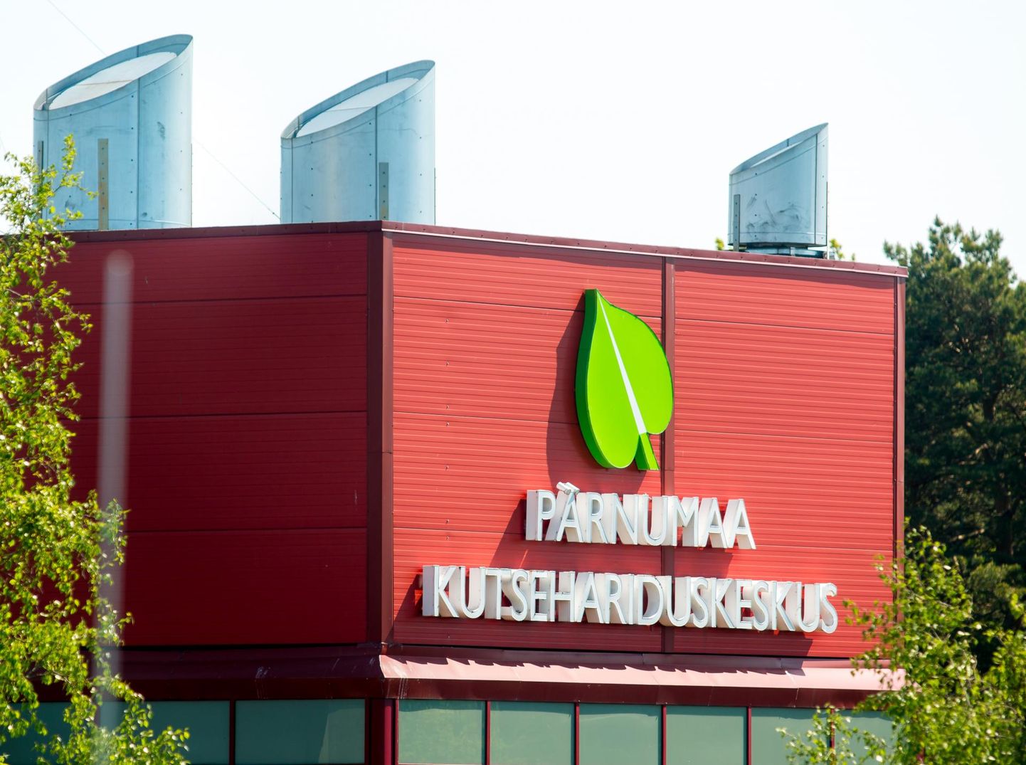 Pärnu täiskasvanute gümnaasium liidetakse Pärnumaa kutsehariduskeskusega kahe aasta pärast.