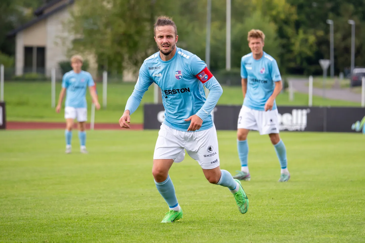 Paide Linnameeskonna noorte võistkonnale appi tõtanud esindusmeeskonna mängijad ei suutnud mängu käiku pööret tuua.