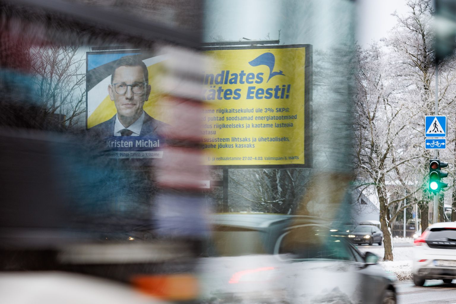 Kristen Michali valimisreklaam Tallinnas Paldiski maanteel.
