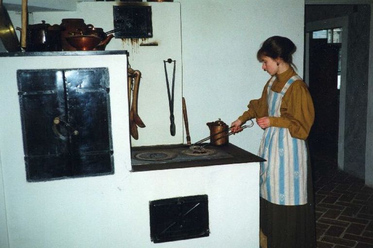19. sajandi Tartu linnakodaniku muuseum, köök. 1997. Foto Silja Paris. , TM F 1082:42, Tartu Linnamuuseum