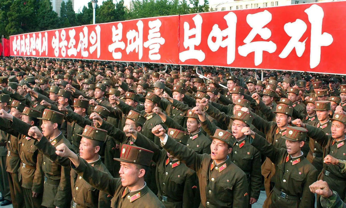 Põhja-Korea sõdurid USA-vastasel meeleavaldusel Pyongyangis.