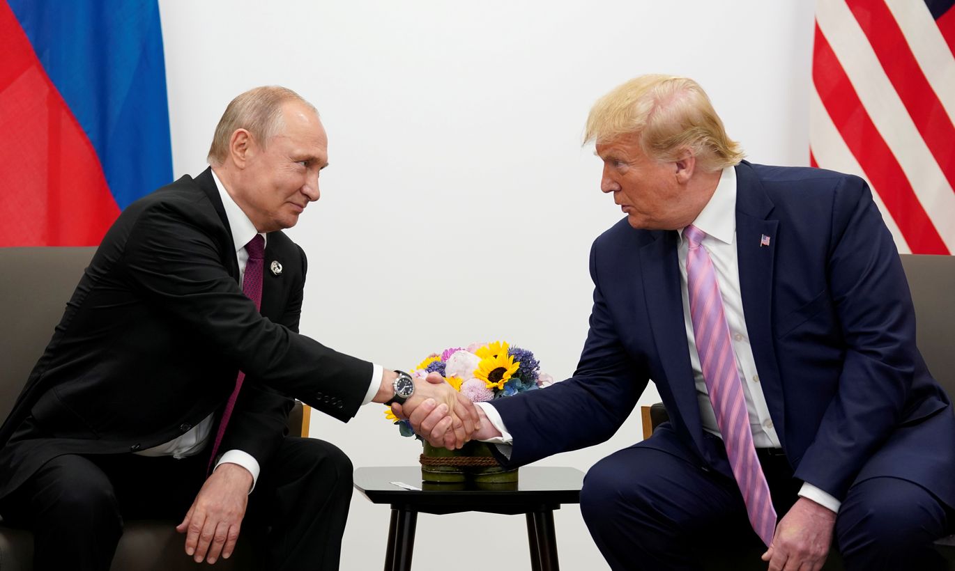 Нэнси Пелоси назвала Дональда Трампа "служанкой Путина ...