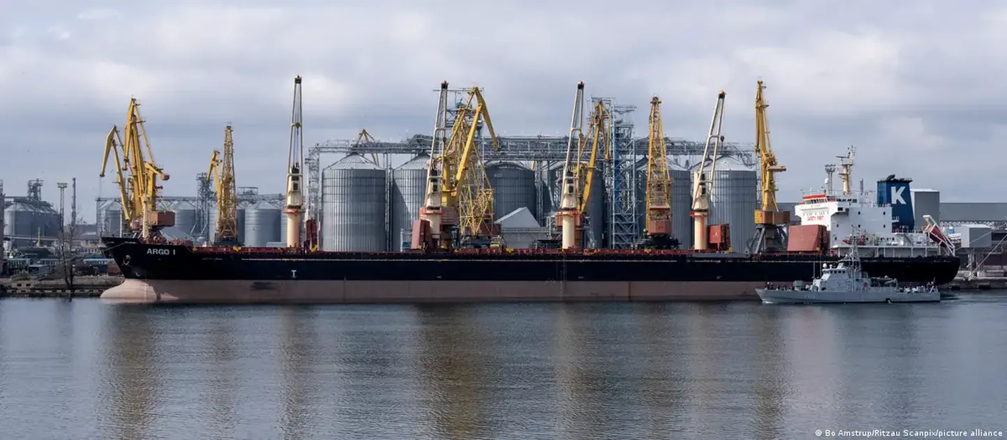Зерновой терминал в Одесском порту (апрель 2023 года)