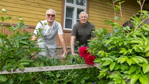 GENOTSIID ⟩ Kulakud kuulutati Siberis kolhoosi kõige töökamaks pereks