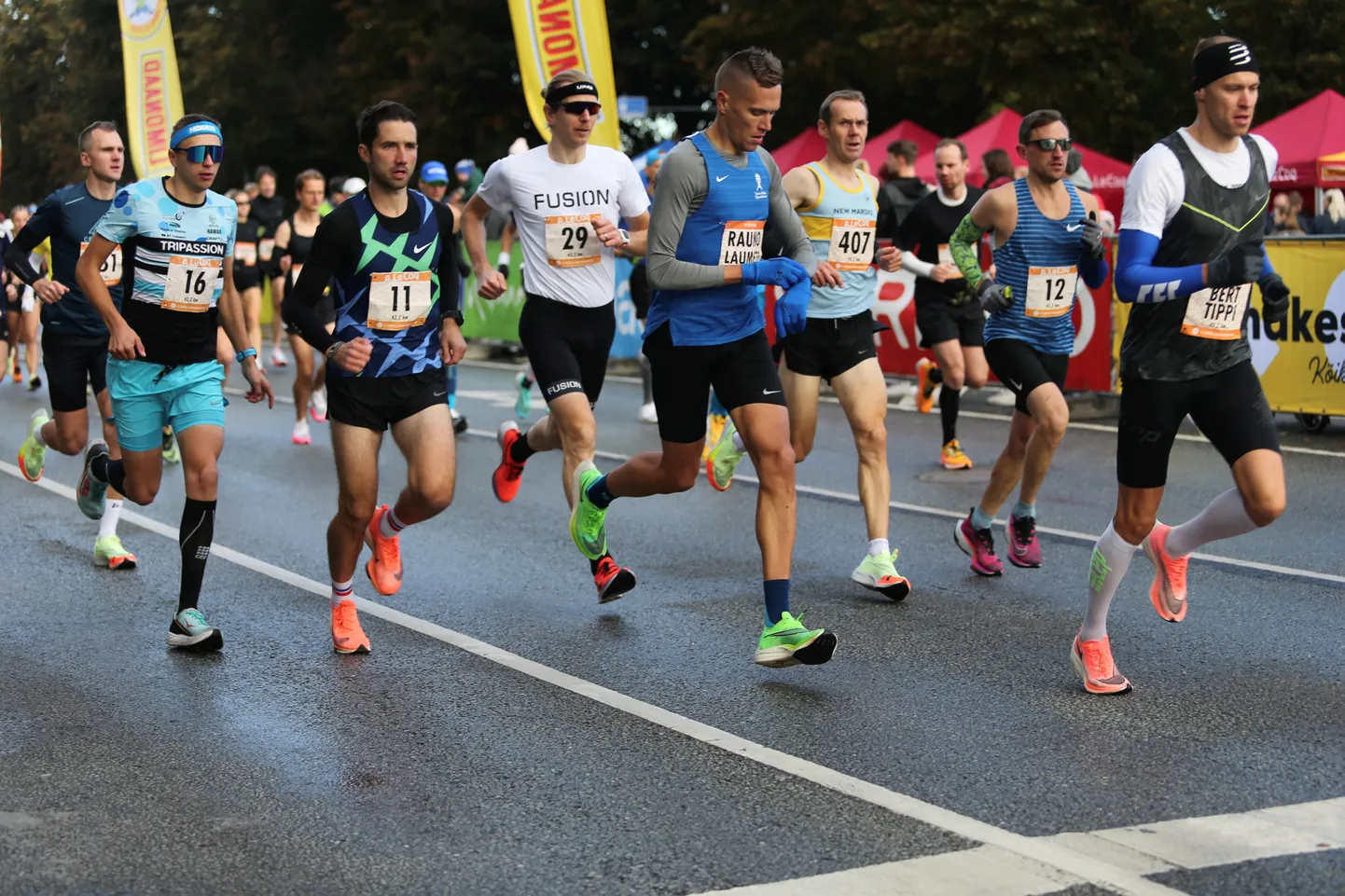 Mulluse Tartu linnamaratoni stardiala 42 km start Vabaduse puiesteel.