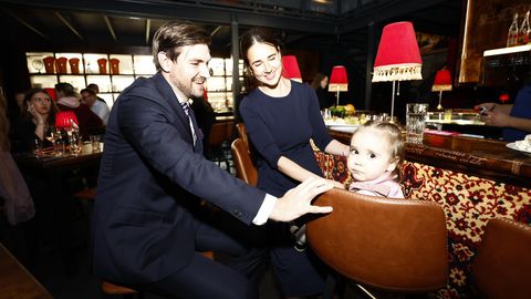 FOTOD ⟩ Eesti 200 peab valimispidu Telliskivis