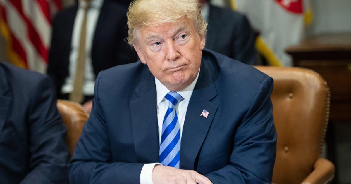 Kohus tühistas Trumpi katse hageda teda Moskva hotellis prostituutidega hullamises süüdistanud eksluurajat