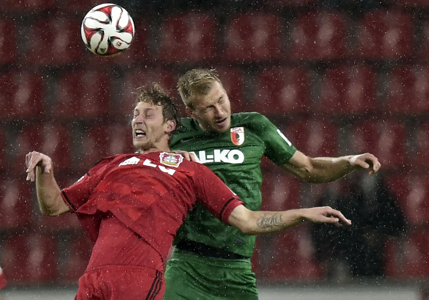 FC Augsburgi keskkaitsja Ragnar Klavan.