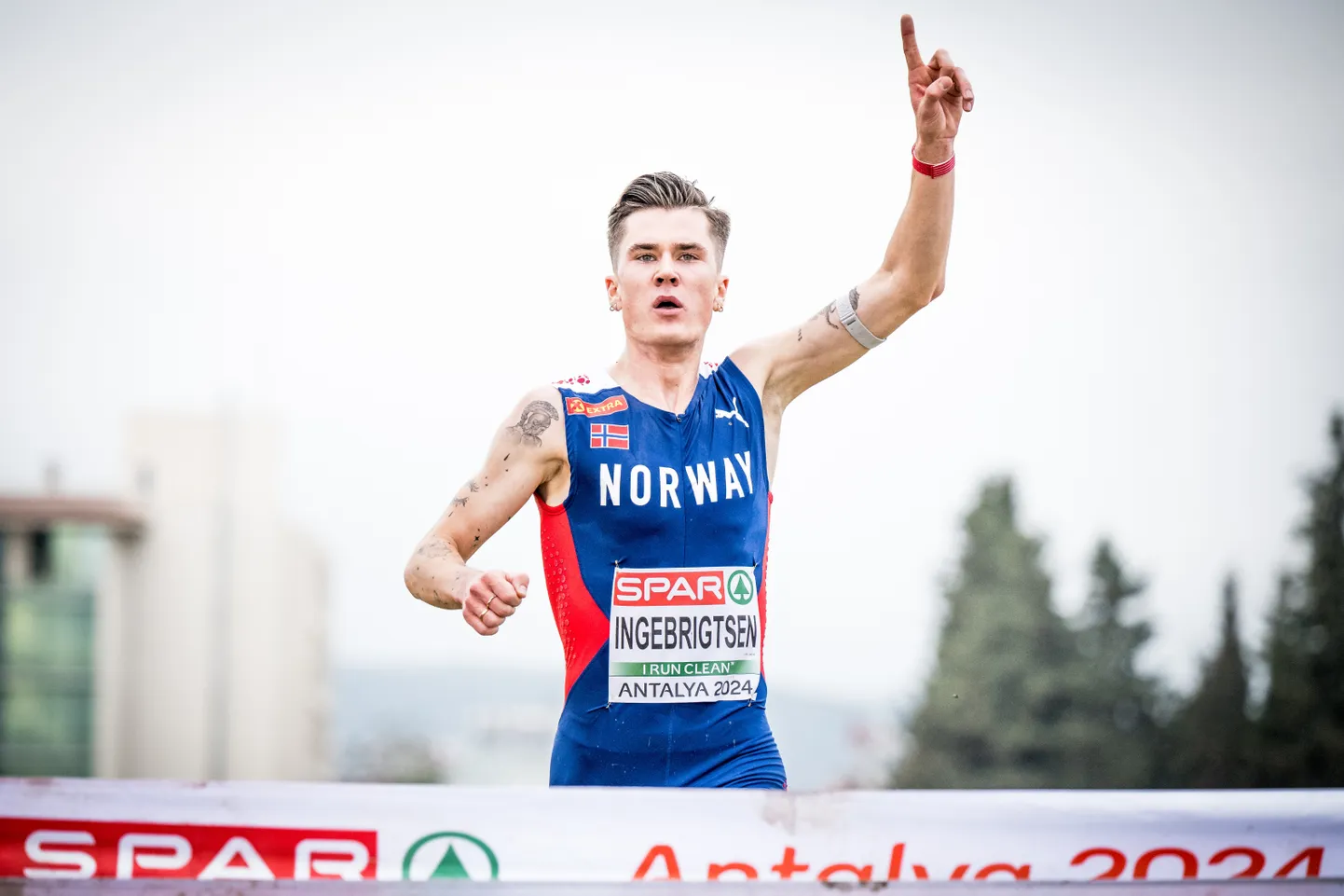 Jakob Ingebrigtsen võitis murdmaajooksu EMi.