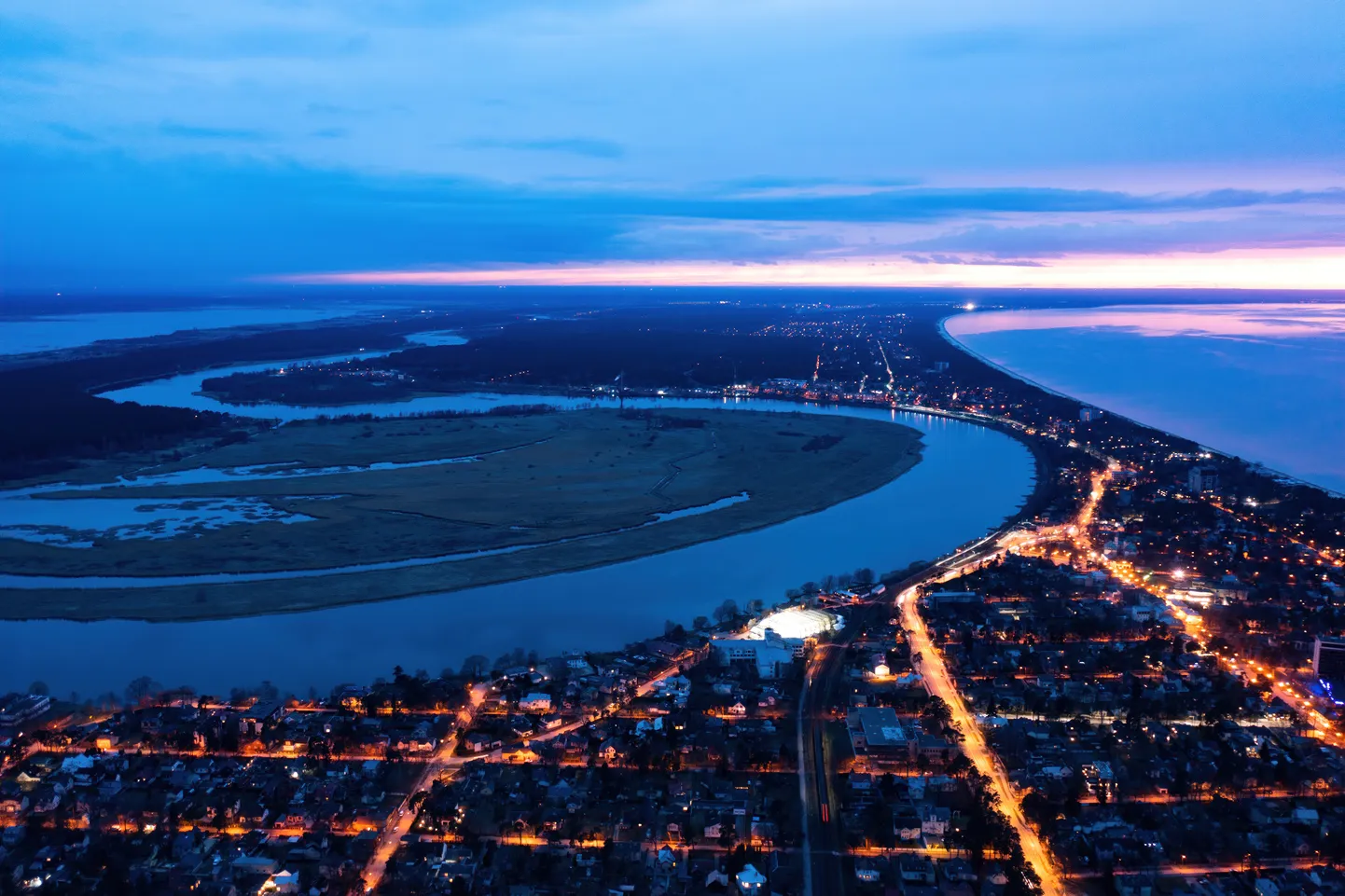 Lielupe rītausmā.