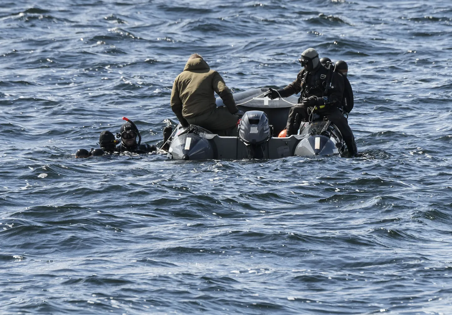 Tuukrid Kim Walli arvatavas mõrvakohas.