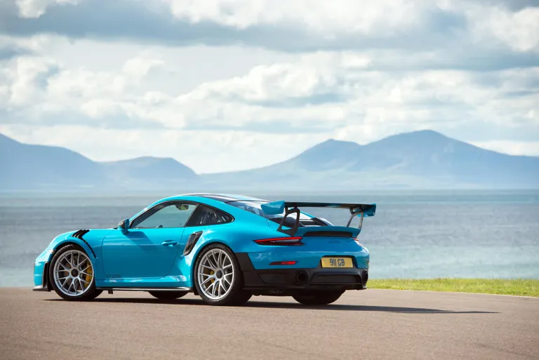 Porsche 911 GT2 RS