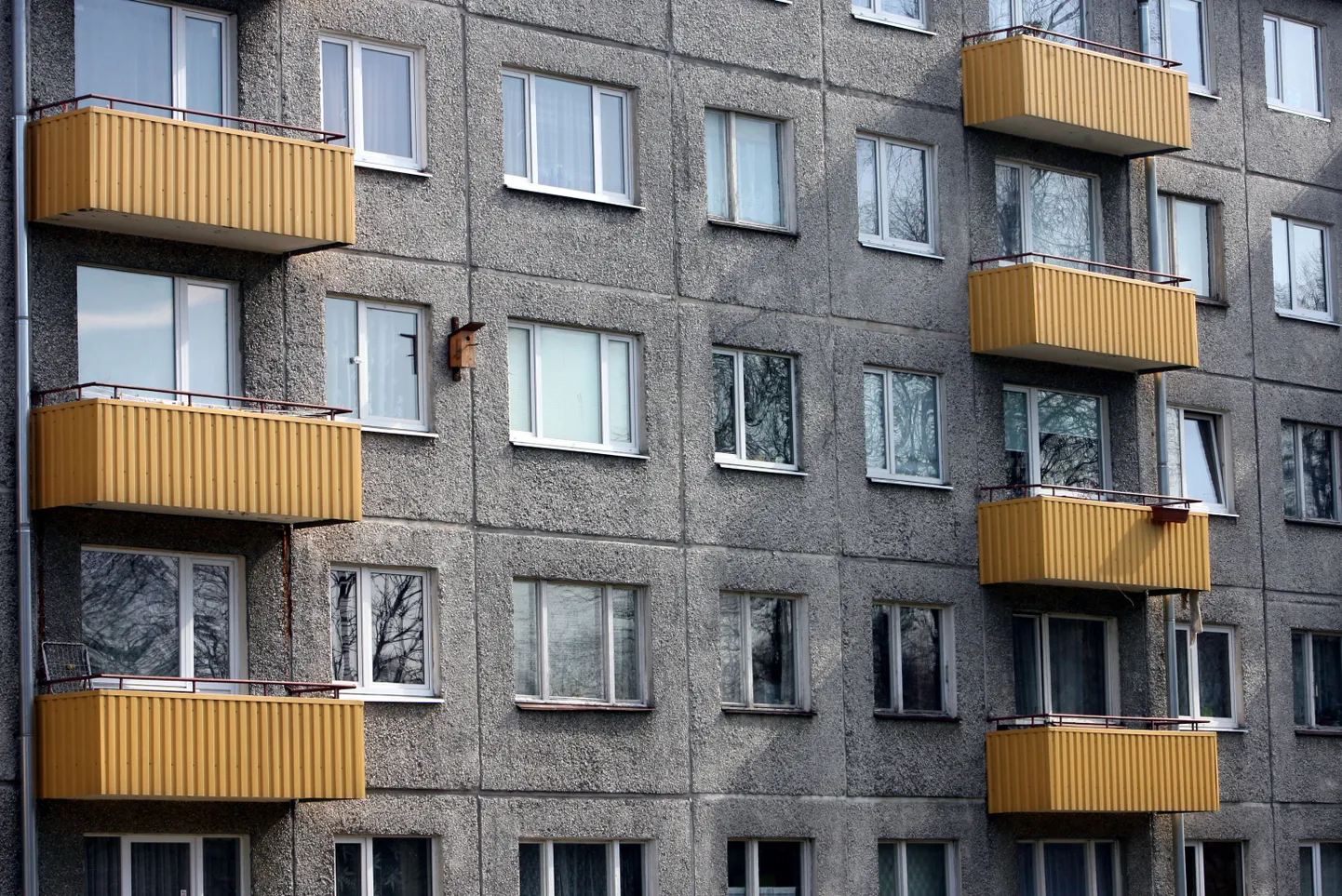 Kui varem andsid maaklerite töös tooni Kesklinn ja Tallinna uued korterid, siis tänavu on oluliselt kasvanud huvi odavamate paneelmajade korterite vastu.
