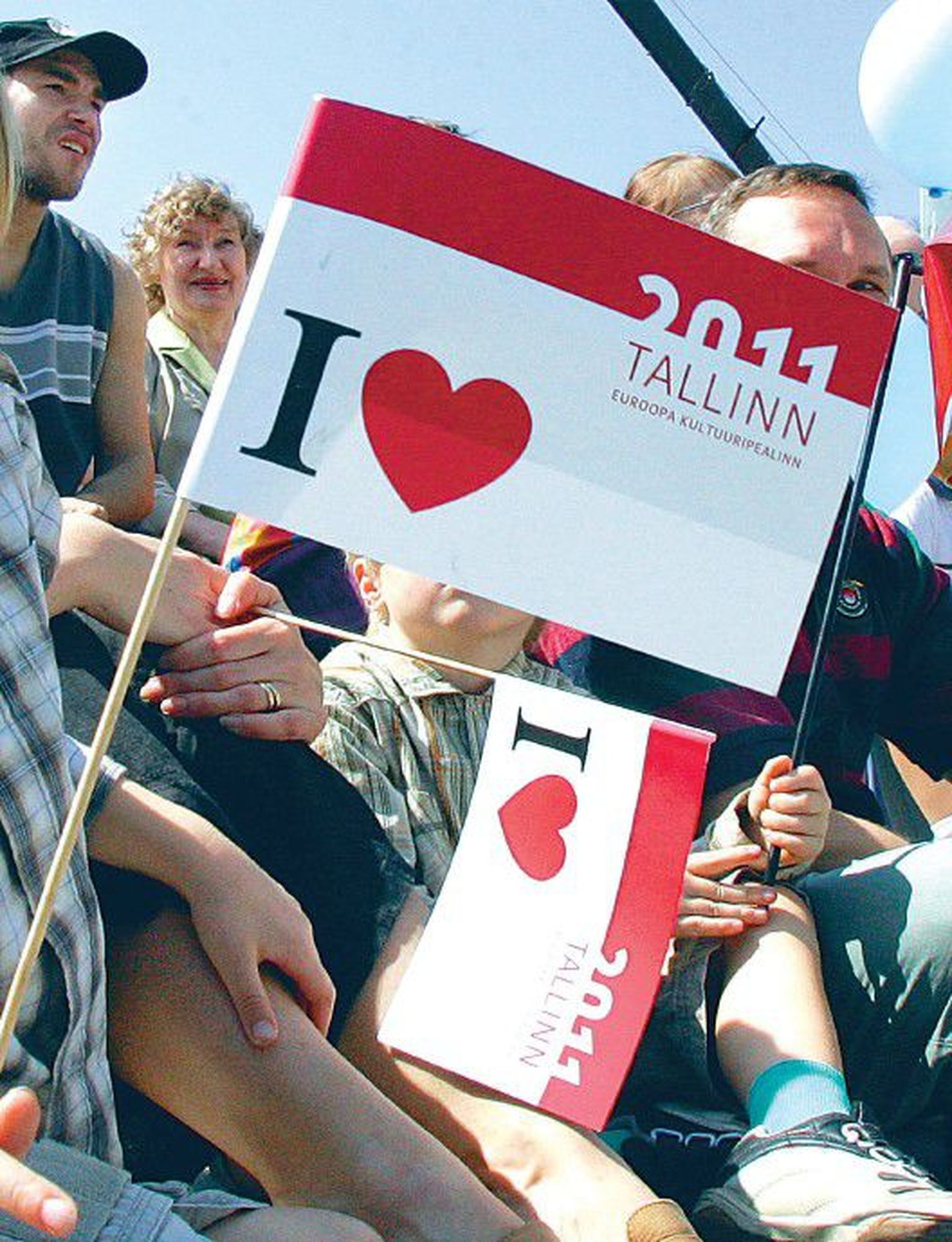 Флажок с логотипом "Таллинн - культурная столица Европы 2011".