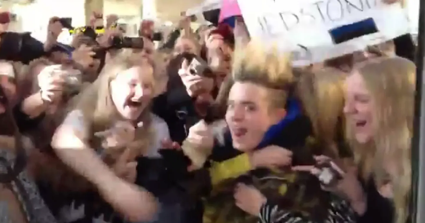 Jedward Tallinna sadamas