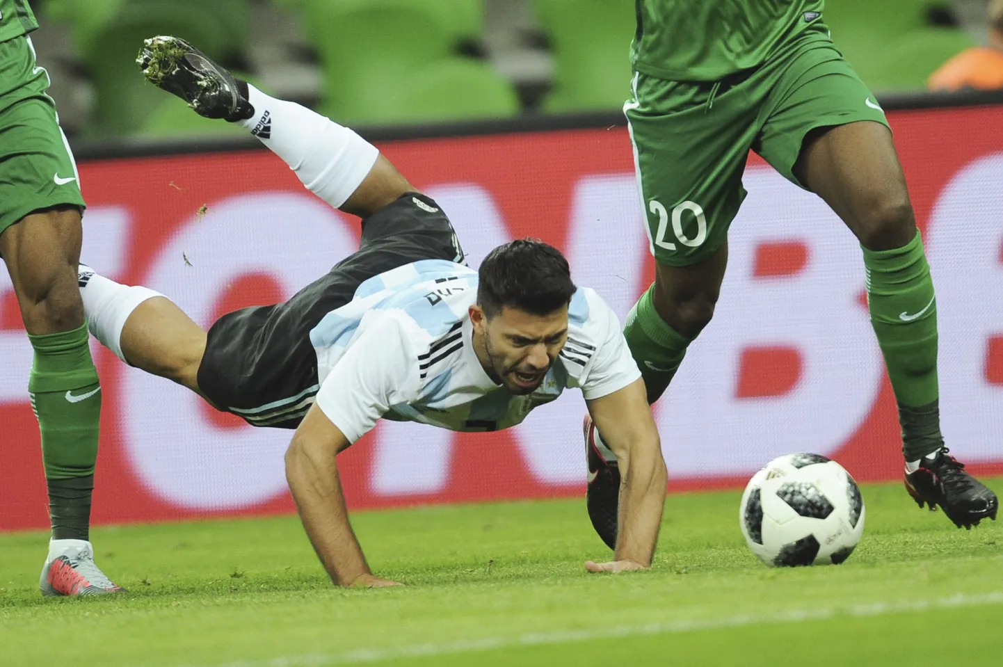 Sergio Agüero mängus Nigeeriaga.