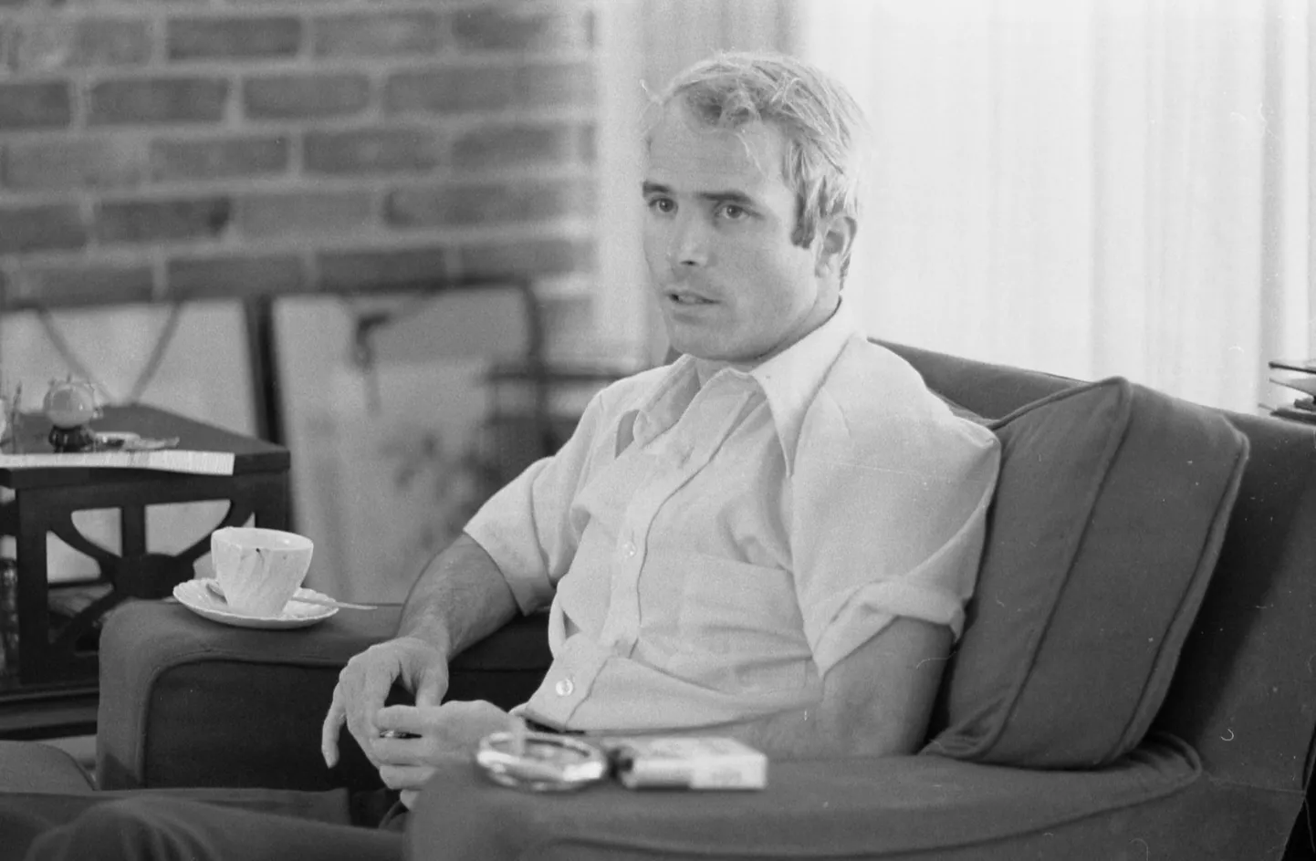 John McCain 1973. aastal rääkimas oma kogemustest sõjavangina. FOTO: Handout/Reuters/Scanpix