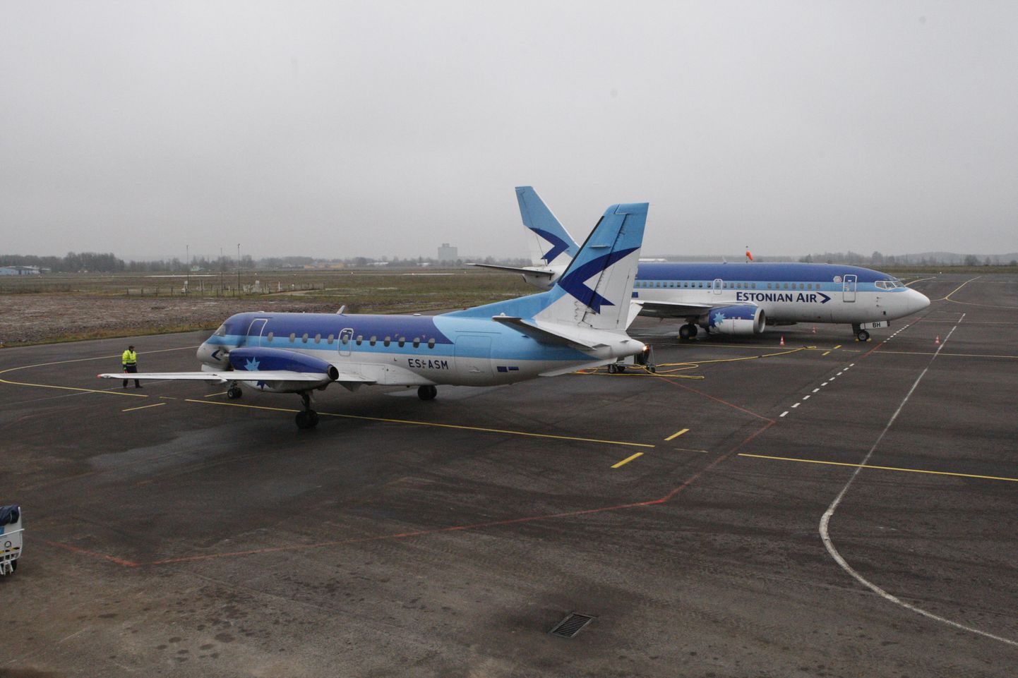 Самолеты Estonian Air.