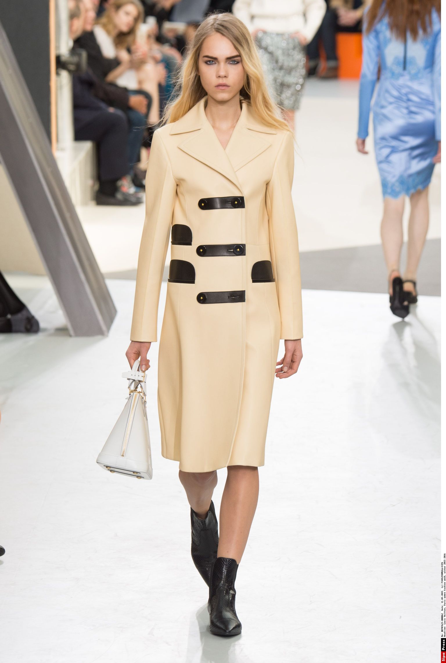 Model wears a creation by Louis Vuitton fashion house, as part of the women's ready-to-wear winter 2015 2016 Paris women fashion week, Paris, France/PIXEL-FORMULA_v_062/Credit:PIXELFORMULA/SIPA/1503111731