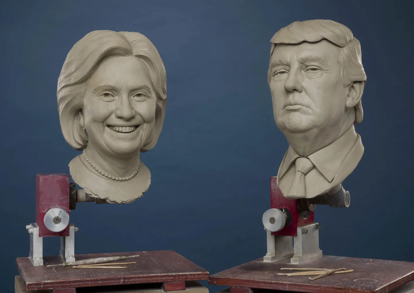 Clintoni ja Trumpi kujud Madame Tussaud' muuseumis.