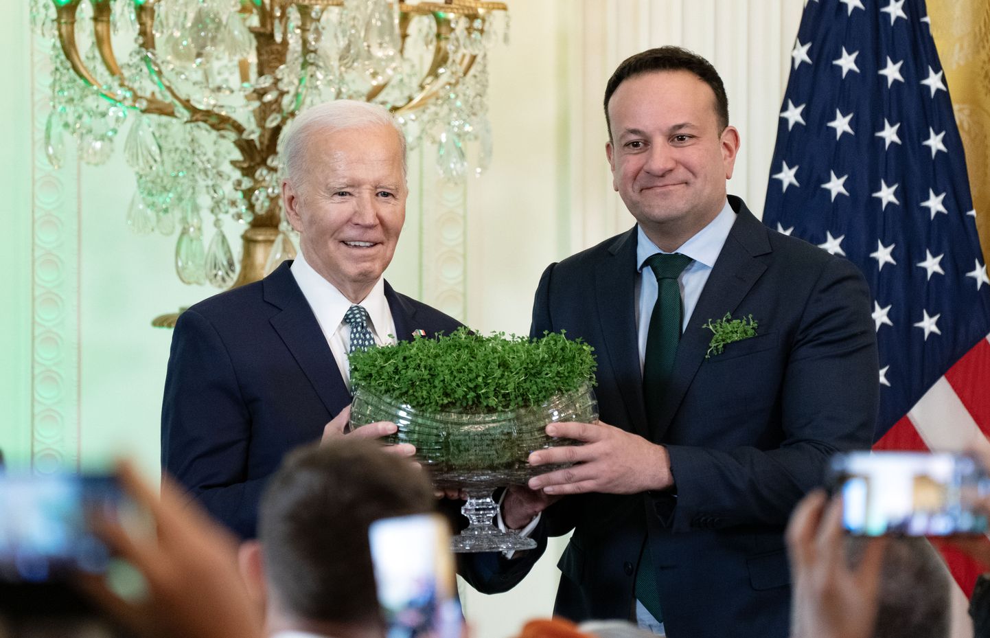 USA president Joe Biden traditsioonilisel Püha Patricku päeva kohtumisel Iiri peaminister Leo Varadkariga Valges Majas 17. märtsil 2024. a.